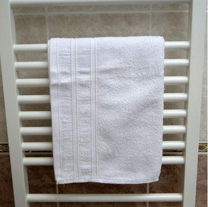Obrázek z Ručník 100% bavlna 50 x 100 cm - bílý