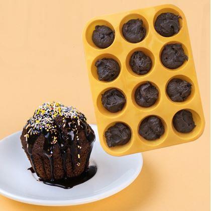 Obrázek z Silikonová forma na 12 muffinů