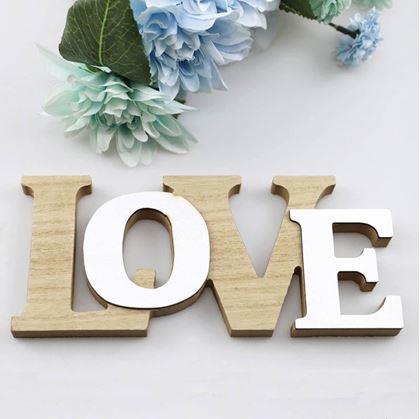 Obrázek z Dřevěná dekorace LOVE