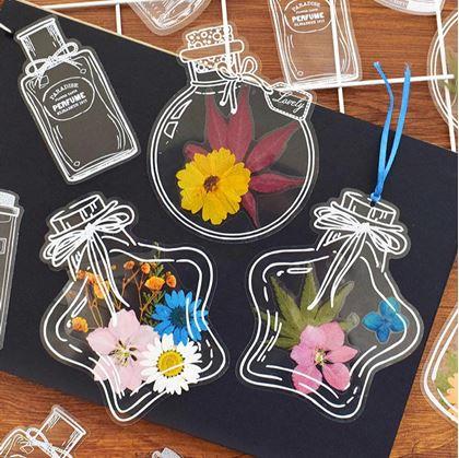 Obrázek z DIY herbář - samolepky na sušené květiny 