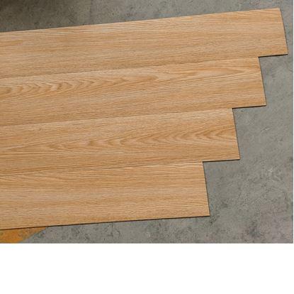 Obrázek PVC samolepicí dřevěná podlaha