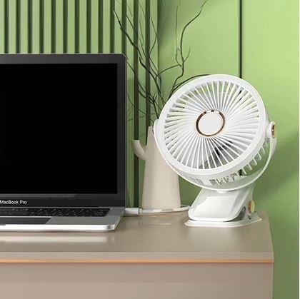 Obrázek z Přenosný stolní ventilátor s klipem