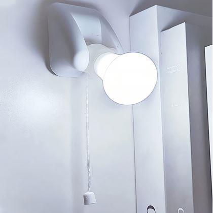 Obrázek z Nástěnná LED lampička k posteli se šňůrkovým vypínačem