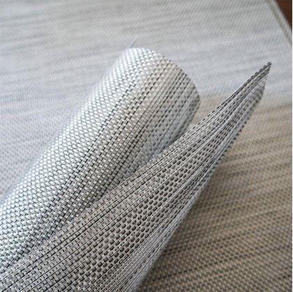 Obrázek z Barevné prostírání na stůl - šedé