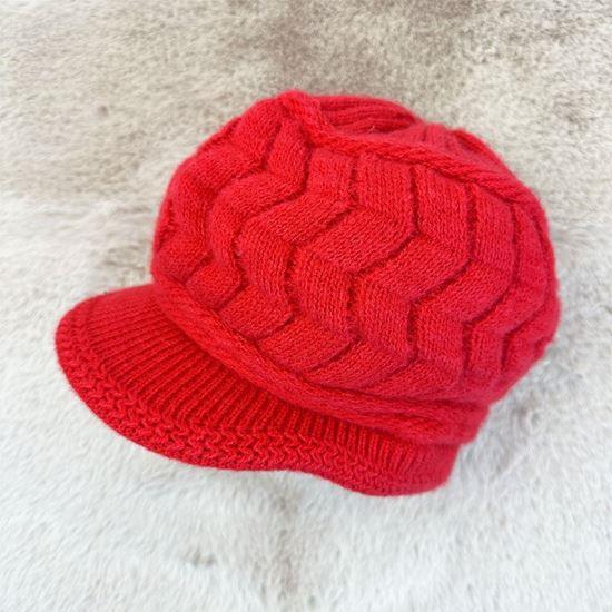 Obrázek z Zateplený baret s kožíškem - červený
