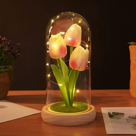 Obrázek z Svítící tulipány ve skleněné kopuli
