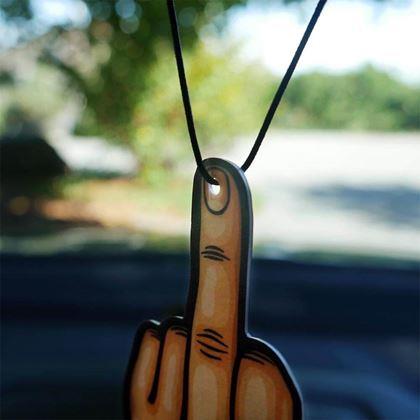 Obrázek z Vůně do auta - prostředníček