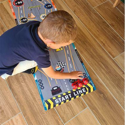 Obrázek z Hrací podložka - závodní auta