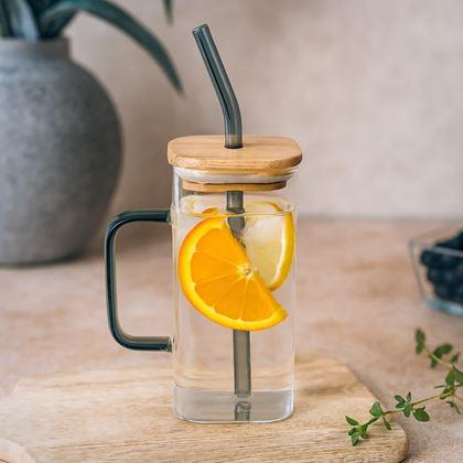 Obrázek z Hranatá sklenice s víčkem, brčkem a uchem - 350 ml