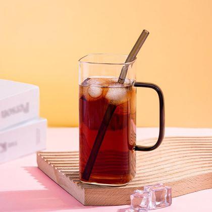 Obrázek z Hranatá sklenice s víčkem, brčkem a uchem - 350 ml