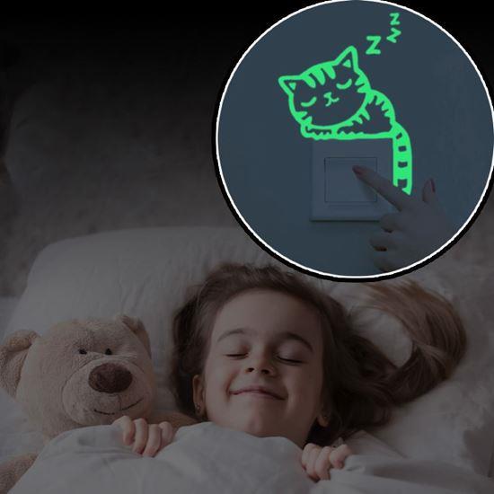 Obrázek z Svítící nálepky nad vypínač - kočička