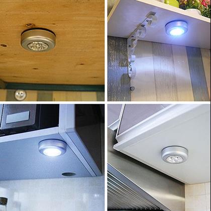Obrázek z Samolepící lampička 3 LED stříbrná