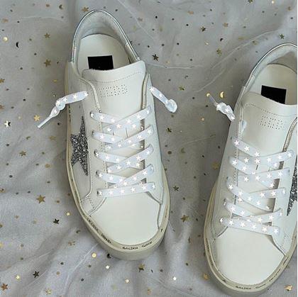 Obrázek z Tkaničky s reflexními hvězdičkami - bílé