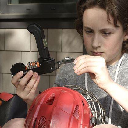 Obrázek z Nástroj pro kutily 17v1