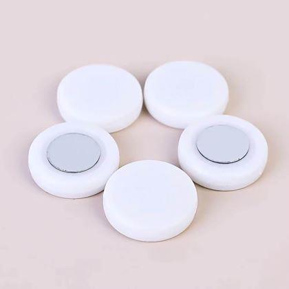 Obrázek z Nalepovací magnetický držák