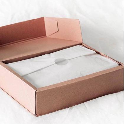 Obrázek z Samolepicí průhledná kolečka 500 ks