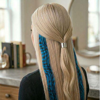 Obrázek z Barevný clip in pramínek 45 cm, mývalí ocas - modrý