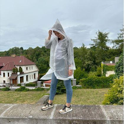 Obrázek z Pláštěnka - bílá