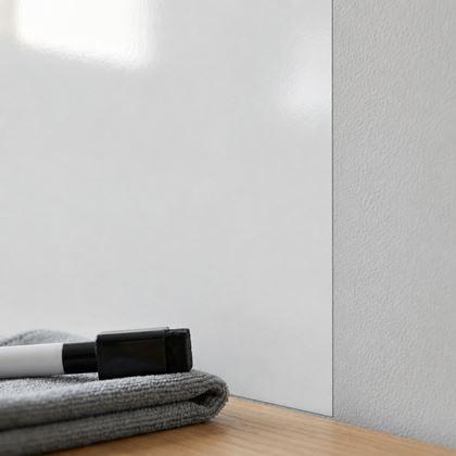Obrázek z Bílá popisovací a nalepovací tabule/fólie s hadříkem a fixou, 200x45 cm